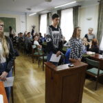 16.05.2018 Kielce. Dzień otwarty dla młodzieży w sądzie okręgowym. Inscenizacja rozprawy sądowej / Jarosław Kubalski / Radio Kielce