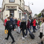 17.05.2018 Kielce. Spacer szlakiem witryn / Jarosław Kubalski / Radio Kielce