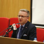 28.05.2018 Kielce. UJK. Sekretarz Stanu Szefa Gabinetu Prezydenta RP prof. UJ dr hab. Krzysztof Szczerski podczas konferencji „Racja stanu Polski w Europie” / Jarosław Kubalski / Radio Kielce