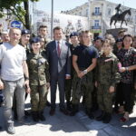 Centralne obchody Dnia Weterana w Kielcach. Uroczystości na placu Wolności. Minister obrony narodowej Mariusz Błaszczak / Jarosław Kubalski / Radio Kielce