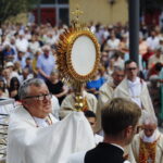 31.05.2018 Kielce. Procesja Bożego Ciała. Biskup Andrzej Kaleta / Jarosław Kubalski / Radio Kielce