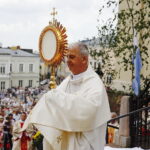 31.05.2018 Kielce. Procesja Bożego Ciała. Biskup Jan Piotrowski / Jarosław Kubalski / Radio Kielce