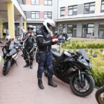 31.05.2018 Kielce. Motocykliści z grupy "Motocyklowi Terroryści Świętokrzyskie" odwiedzili pacjentów w szpitalu dziecięcym z okazji Dnia Dziecka / Jarosław Kubalski / Radio Kielce