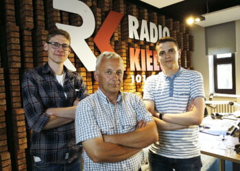 24.05.2018 Radio Kielce. Pokolenie M. Mateusz Kaczmarczyk, Andrzej Kosmala z Uczniowskiego Klubu Sportowego „Zalew Kielce” i Marcin Różyc / Jarosław Kubalski / Radio Kielce