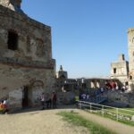 Zamek Krzyżtopór w Ujeździe każdego roku odwiedza około 160 tysięcy turystów / Emilia Sitarska / Radio Kielce