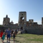 Zamek Krzyżtopór w Ujeździe każdego roku odwiedza około 160 tysięcy turystów / Emilia Sitarska / Radio Kielce