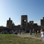 Zamek Krzyżtopór w Ujeździe każdego roku odwiedza około 160 tysięcy turystów / Emilia Sitarska / Radio Kielce