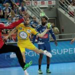 Pierwszy mecz finału PGNiG Superligi piłkarzy ręcznych: Orlen Wisła Płock - PGE Vive Kielce / Krzysztof Bujnowicz / Radio Kielce