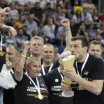 Finał PP piłkarzy ręcznych: PGE Vive Kielce - Azoty Puławy. Vive z Pucharem Polski / Krzysztof Bujnowicz / Radio Kielce