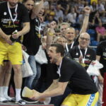 Finał PP piłkarzy ręcznych: PGE Vive Kielce - Azoty Puławy. Vive z Pucharem Polski / Krzysztof Bujnowicz / Radio Kielce