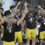 Finał PP piłkarzy ręcznych: PGE Vive Kielce - Azoty Puławy. Vive z Pucharem Polski / Krzysztof Bujnowicz / Radio Kielce