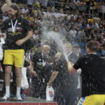 Finał PP piłkarzy ręcznych: PGE Vive Kielce - Azoty Puławy. Vive z Pucharem Polski / Krzysztof Bujnowicz / Radio Kielce