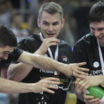 Finał PP piłkarzy ręcznych: PGE Vive Kielce - Azoty Puławy. Vive z Pucharem Polski / Krzysztof Bujnowicz / Radio Kielce