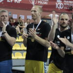 Finał PP piłkarzy ręcznych: PGE Vive Kielce - Azoty Puławy. Vive z Pucharem Polski / Krzysztof Bujnowicz / Radio Kielce