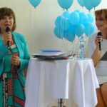 Mleczna Gala w Ostrowcu Świętokrzyskim. Edyta Jungowska, aktorka i ambasadorka akcji Cała Polska Czyta Dzieciom, Agnieszka Batóg z Biura Prezydenta w Urzędzie Miasta w Ostrowcu Świętokrzyskim / Emilia Sitarska / Radio Kielce