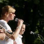 Koncert „Witaj Jutrzenko Majowa” w parku im. Stanisława Staszica. Grupa Rozmaryn / Marzena Mąkosa / Radio Kielce