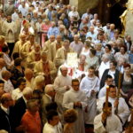 Bazylika Katedralna. Msza rozpoczynająca uroczystości 227. rocznicy uchwalenia Konstytucji 3 Maja / Marzena Mąkosa / Radio Kielce