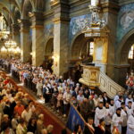 Bazylika Katedralna. Msza rozpoczynająca uroczystości 227. rocznicy uchwalenia Konstytucji 3 Maja / Marzena Mąkosa / Radio Kielce