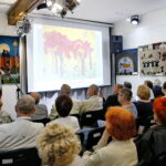 Wernisaż prac Kiki Szaszkiewiczowej „Obrazy Szydełkiem Malowane” w Instytucie Kultury Spotkania i Dialogu przy ul. Planty 7 / Marzena Mąkosa / Radio Kielce