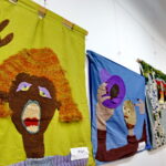 Wernisaż prac Kiki Szaszkiewiczowej „Obrazy Szydełkiem Malowane” w Instytucie Kultury Spotkania i Dialogu przy ul. Planty 7 / Marzena Mąkosa / Radio Kielce