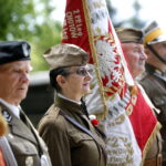 Cmentarz Wojsk Polskich. Obchody Narodowego Dnia Zwycięstwa / Marzena Mąkosa / Radio Kielce