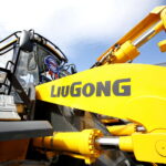 XXIV Międzynarodowe Targi Budownictwa Drogowego AUTOSTRADA-POLSKA, XIX Międzynarodowe Targi Maszyn Budowlanych i Pojazdów Specjalistycznych MASZBUD i X Międzynarodowe Targi Transportu Drogowego - Pojazdy Użytkowe ROTRA / Marzena Mąkosa / Radio Kielce