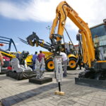 XXIV Międzynarodowe Targi Budownictwa Drogowego AUTOSTRADA-POLSKA, XIX Międzynarodowe Targi Maszyn Budowlanych i Pojazdów Specjalistycznych MASZBUD i X Międzynarodowe Targi Transportu Drogowego - Pojazdy Użytkowe ROTRA / Marzena Mąkosa / Radio Kielce