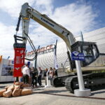 XXIV Międzynarodowe Targi Budownictwa Drogowego AUTOSTRADA-POLSKA, XIX Międzynarodowe Targi Maszyn Budowlanych i Pojazdów Specjalistycznych MASZBUD i X Międzynarodowe Targi Transportu Drogowego - Pojazdy Użytkowe ROTRA / Marzena Mąkosa / Radio Kielce