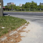 Zanieczyszczone piachem kieleckie ulice / Marzena Mąkosa / Radio Kielce