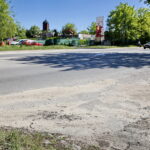 Zanieczyszczone piachem kieleckie ulice / Marzena Mąkosa / Radio Kielce