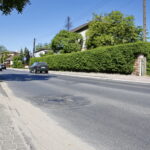 Zanieczyszczone piachem kieleckie ulice / Marzena Mąkosa / Radio Kielce