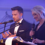 Kolacja charytatywna na rzecz Benia Pedrycza. Karol Gnat i Marlena Wojnowska / Marzena Mąkosa / Radio Kielce