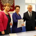 Podpisanie umów w ramach programu Maluch + / Marzena Mąkosa / Radio Kielce