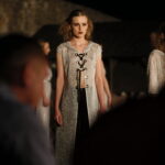 Pokaz mody na Zamku Królewskim w Chęcinach. XX jubileuszowy Festiwal Off Fashion / Marzena Mąkosa / Radio Kielce