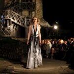 Pokaz mody na Zamku Królewskim w Chęcinach. XX jubileuszowy Festiwal Off Fashion / Marzena Mąkosa / Radio Kielce