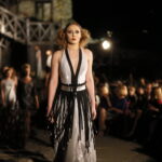 Pokaz mody na Zamku Królewskim w Chęcinach. XX jubileuszowy Festiwal Off Fashion / Marzena Mąkosa / Radio Kielce