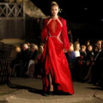 Pokaz mody na Zamku Królewskim w Chęcinach. XX jubileuszowy Festiwal Off Fashion / Marzena Mąkosa / Radio Kielce