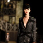 Pokaz mody na Zamku Królewskim w Chęcinach. XX jubileuszowy Festiwal Off Fashion / Marzena Mąkosa / Radio Kielce