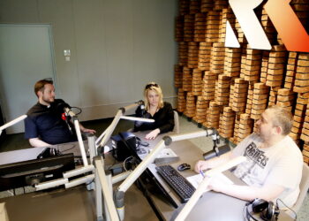 Punkty widzenia: ks. Karol Stawowczyk - katecheta w SP nr 25, Anna Hajdukiewicz - dyrektor Miejskiego Zespołu Poradni Psychologiczno - Pedagogicznych w Kielcach i Daniel Lenart - Radio Kielce / Marzena Mąkosa / Radio Kielce