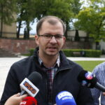 Briefing prasowy pod Pałacem Biskupów Krakowskich / Marzena Mąkosa / Radio Kielce