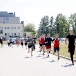 Bieg studentów przez Kampus Uniwersytetu Jana Kochanowskiego w Kielcach / Marzena Mąkosa / Radio Kielce