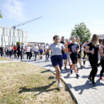 Bieg studentów przez Kampus Uniwersytetu Jana Kochanowskiego w Kielcach / Marzena Mąkosa / Radio Kielce