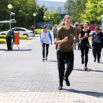 Bieg studentów przez Kampus Uniwersytetu Jana Kochanowskiego w Kielcach / Marzena Mąkosa / Radio Kielce