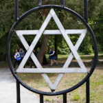 75 rocznica morderstwa dzieci żydowskich w Kielcach. Cmentarz żydowski w Kielcach / Marzena Mąkosa / Radio Kielce