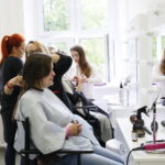 Akcja "Daj włos" na Uniwersytecie Jana Kochanowskiego w Kielcach / Marzena Mąkosa / Radio Kielce