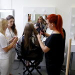 Akcja "Daj włos" na Uniwersytecie Jana Kochanowskiego w Kielcach / Marzena Mąkosa / Radio Kielce