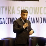 Konferencja konsultacyjna dotycząca Polityki Surowcowej Państwa. Mariusz Orion Jędrysek - Sekretarz Stanu w Ministerstwie Środowiska / Marzena Mąkosa / Radio Kielce