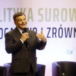 Konferencja konsultacyjna dotycząca Polityki Surowcowej Państwa. Mariusz Orion Jędrysek - Sekretarz Stanu w Ministerstwie Środowiska / Marzena Mąkosa / Radio Kielce