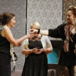 Próba medialna spektaklu "Umrzeć ze śmiechu" grupy teatralnej TeTaTeT w Sali Kongresowej Kieleckiego Centrum Biznesu / Marzena Mąkosa / Radio Kielce