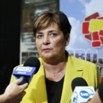 Konwencja wyborcza Bogdana Wenty i Projektu Świętokrzyskie w Filharmonii Świętokrzyskiej. Danuta Papaj - wiceprezes zarządu stowarzyszenia Projekt Świętokrzyskie  / Marzena Mąkosa / Radio Kielce